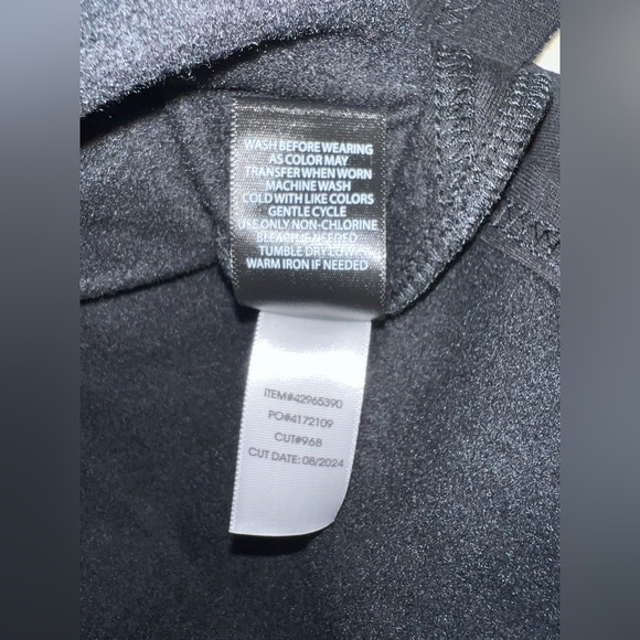 NWT Fleece V-Neck Sweatshirt. Size 00. - Picture 8 of 14